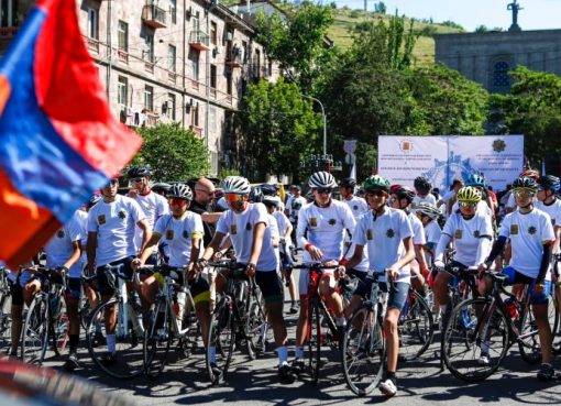 Երևանում անցկացվել է հեծանվաշքերթ ու մրցաշար